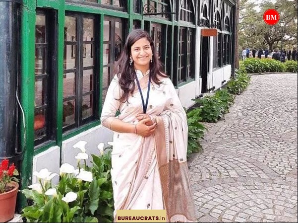 “Ritika Jindal, IAS at 22 with AIR 88,